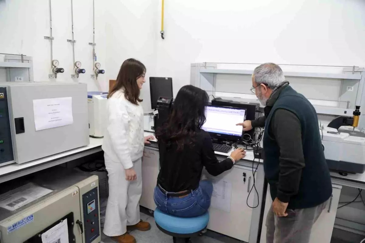 İran’da Protestolar Büyüyor: İnternet Erişimi Kesildi